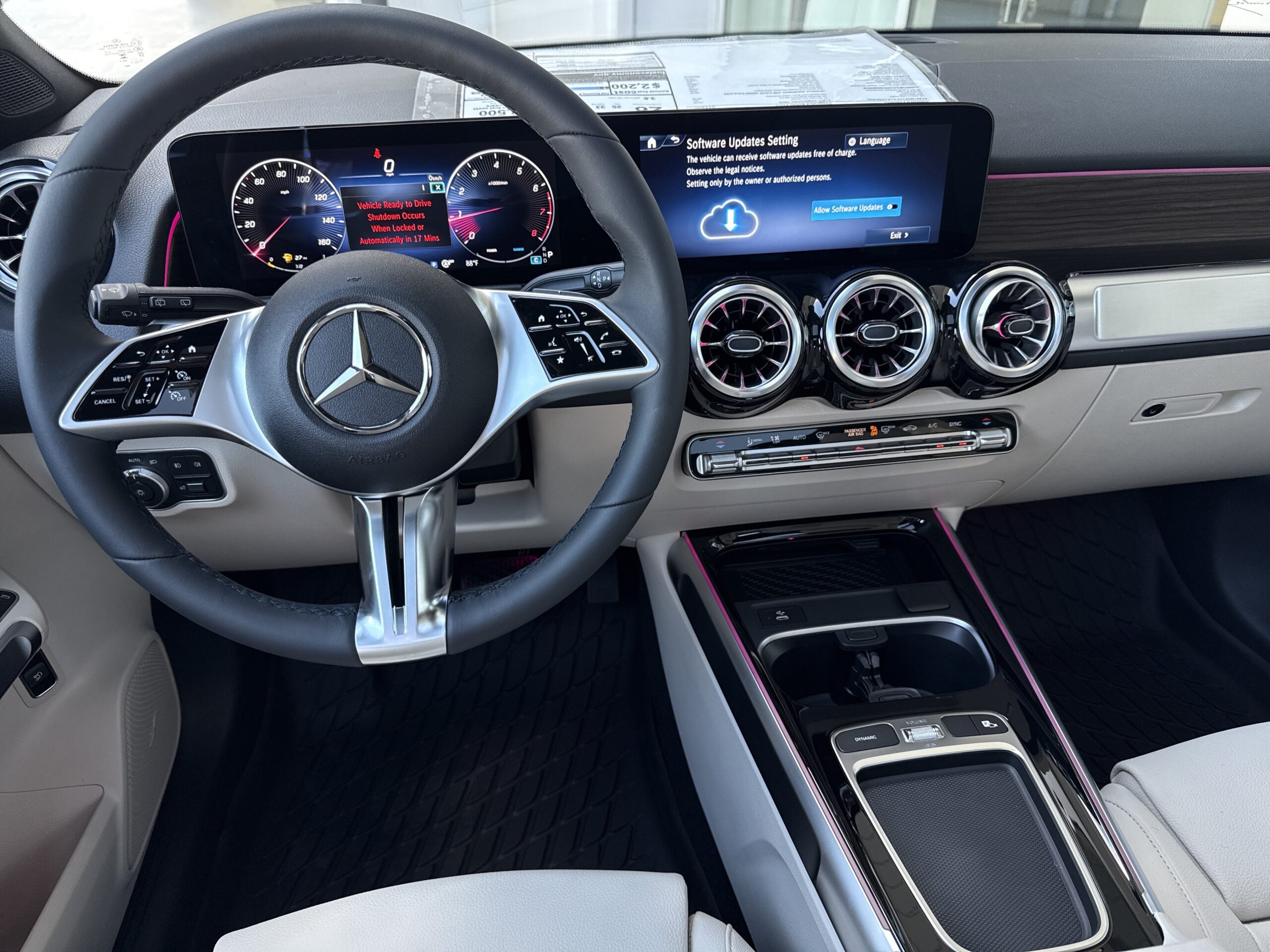2026 Mercedes-Benz  GLB 250