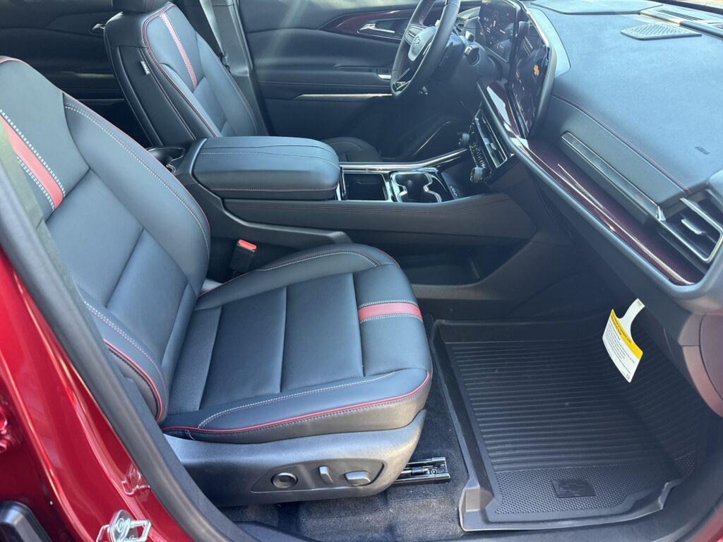 2027 Chevrolet Traverse FWD RS