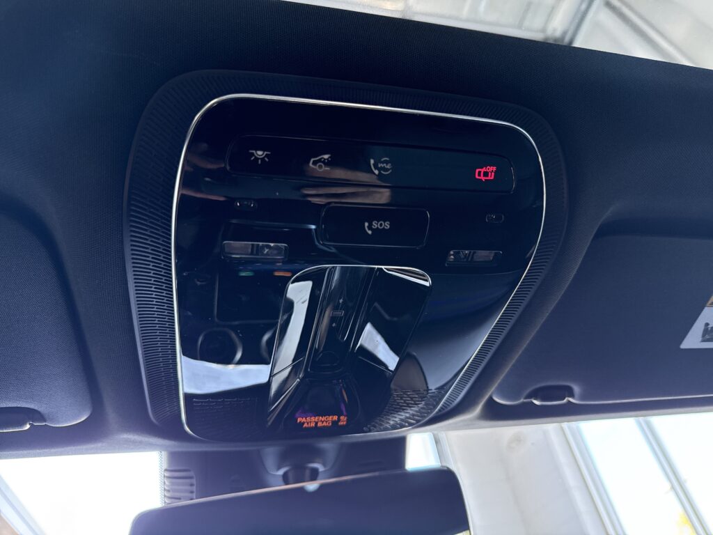 2025 Mercedes-Benz  GLC 300