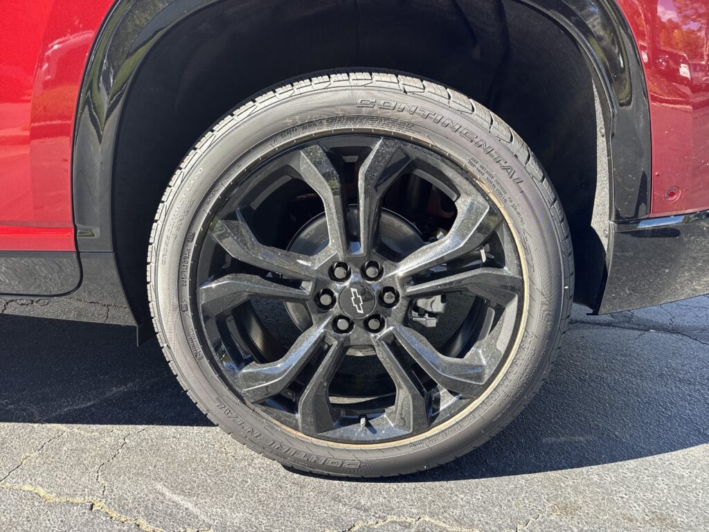2027 Chevrolet Traverse FWD RS