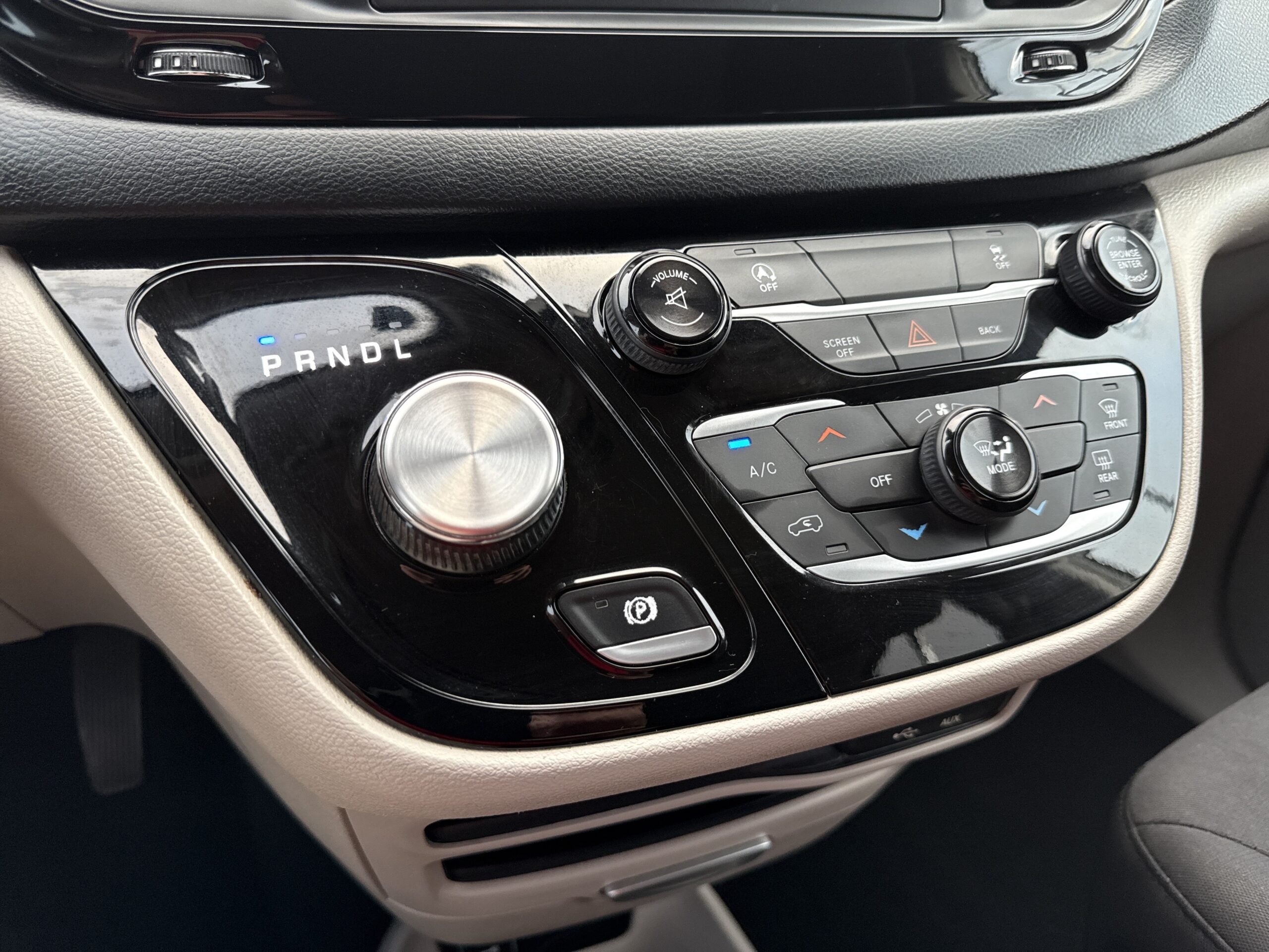 2017 Chrysler Pacifica LX
