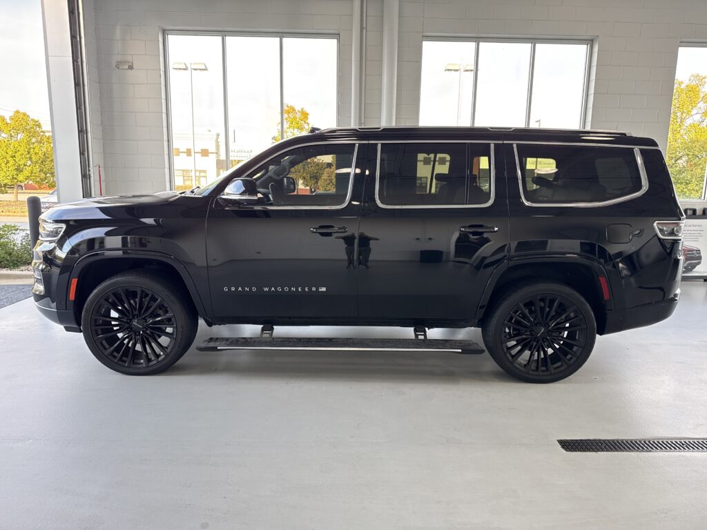 2024 Jeep Grand Wagoneer