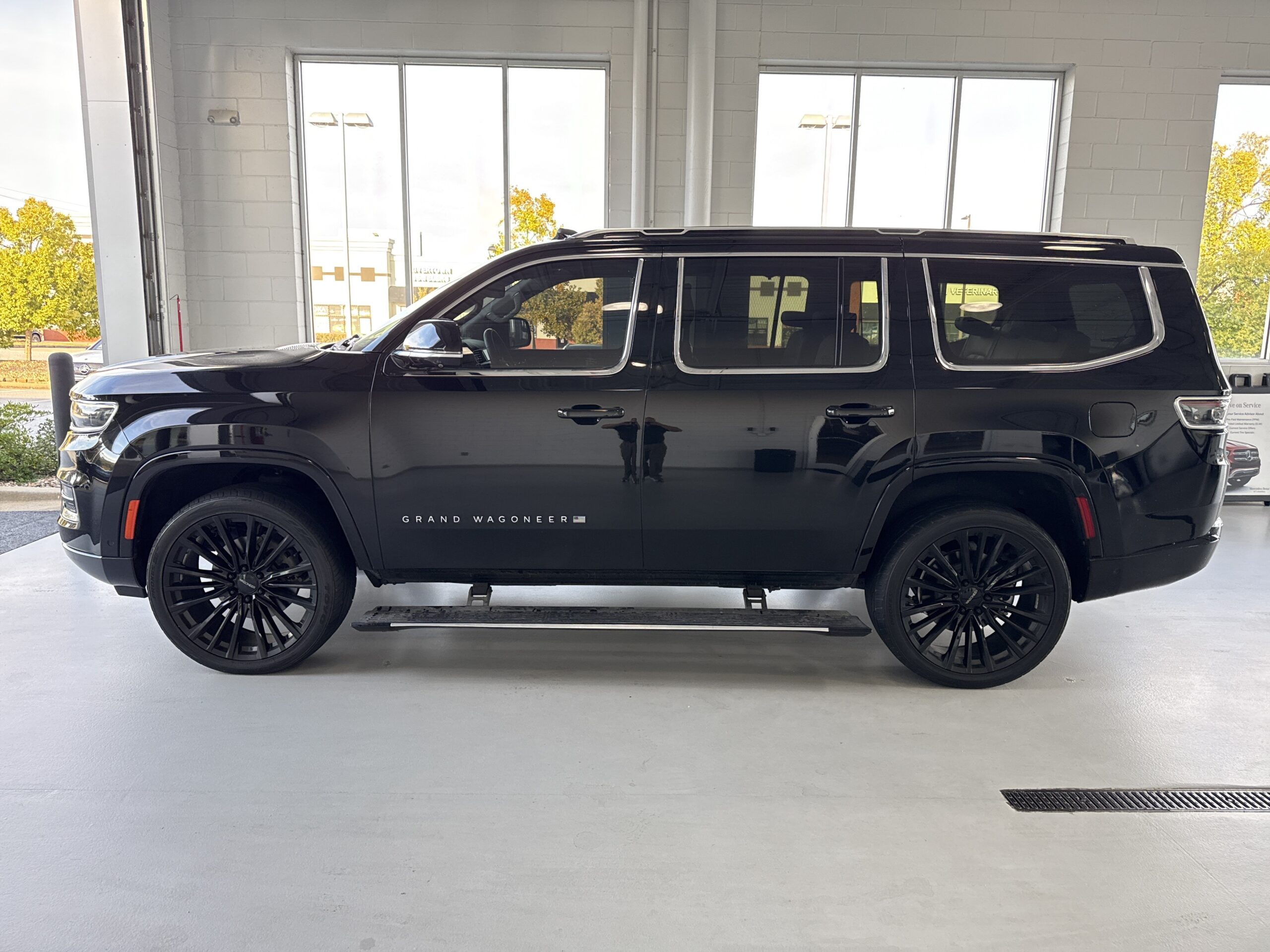 2024 Jeep Grand Wagoneer