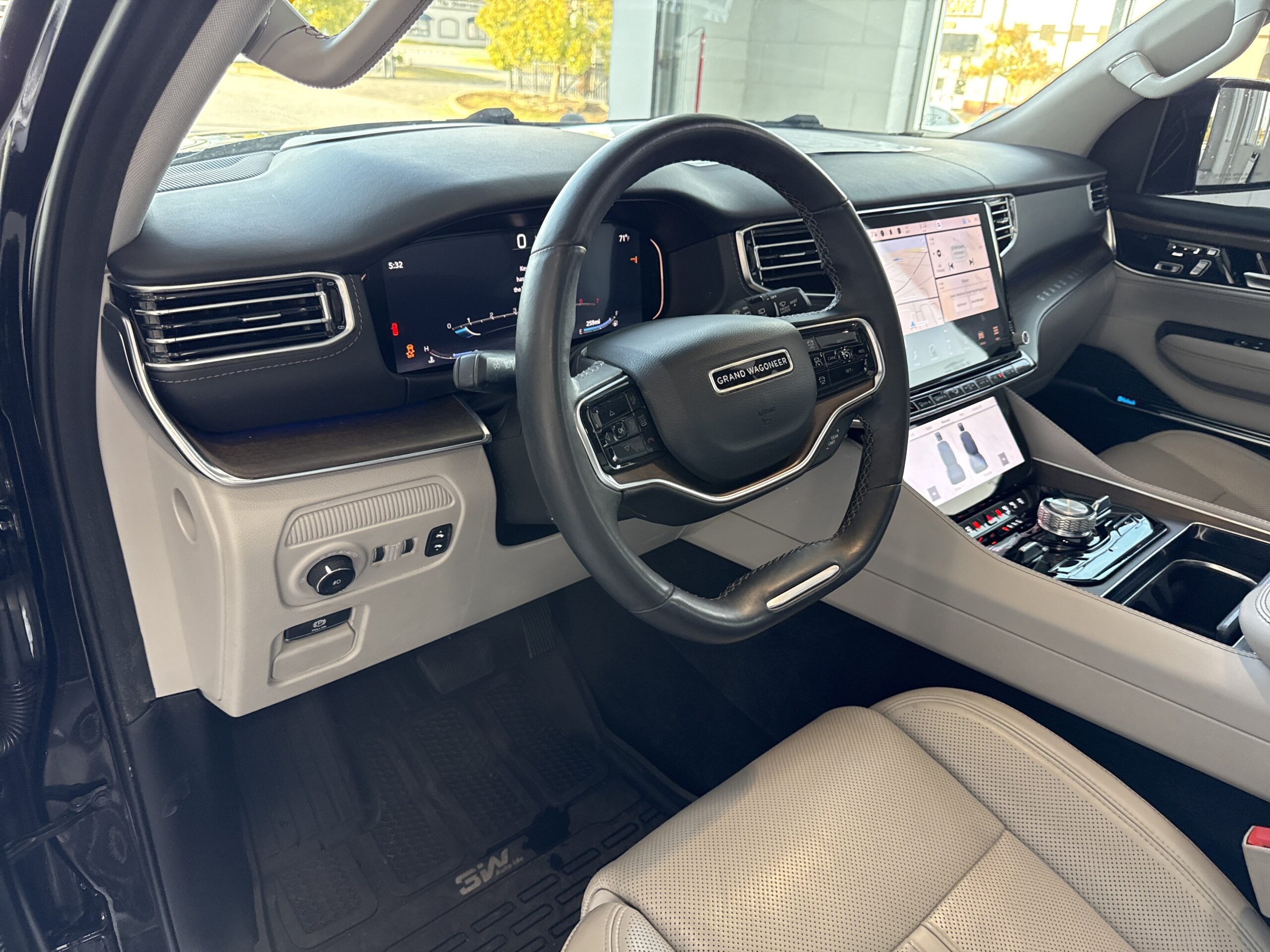 2024 Jeep Grand Wagoneer
