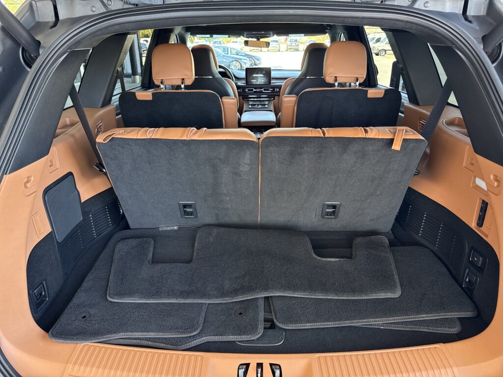 2022 Lincoln Aviator Black Label