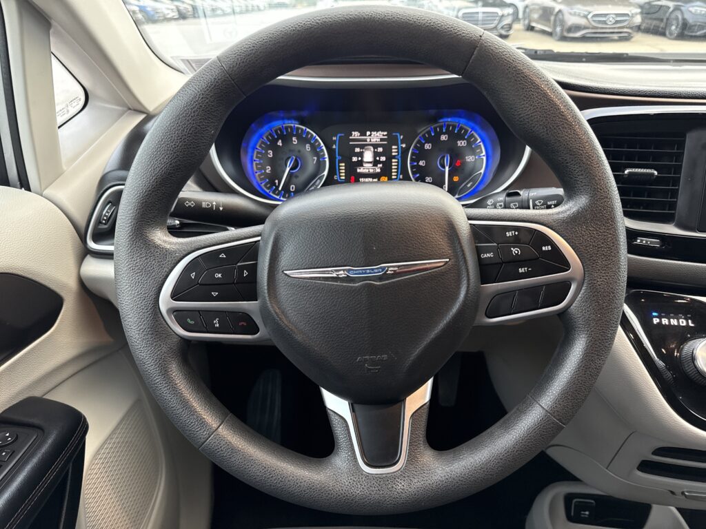 2017 Chrysler Pacifica LX