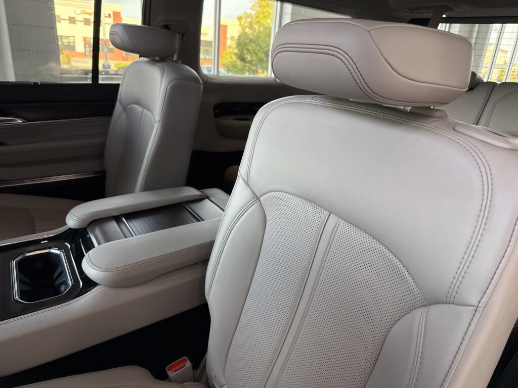 2024 Jeep Grand Wagoneer