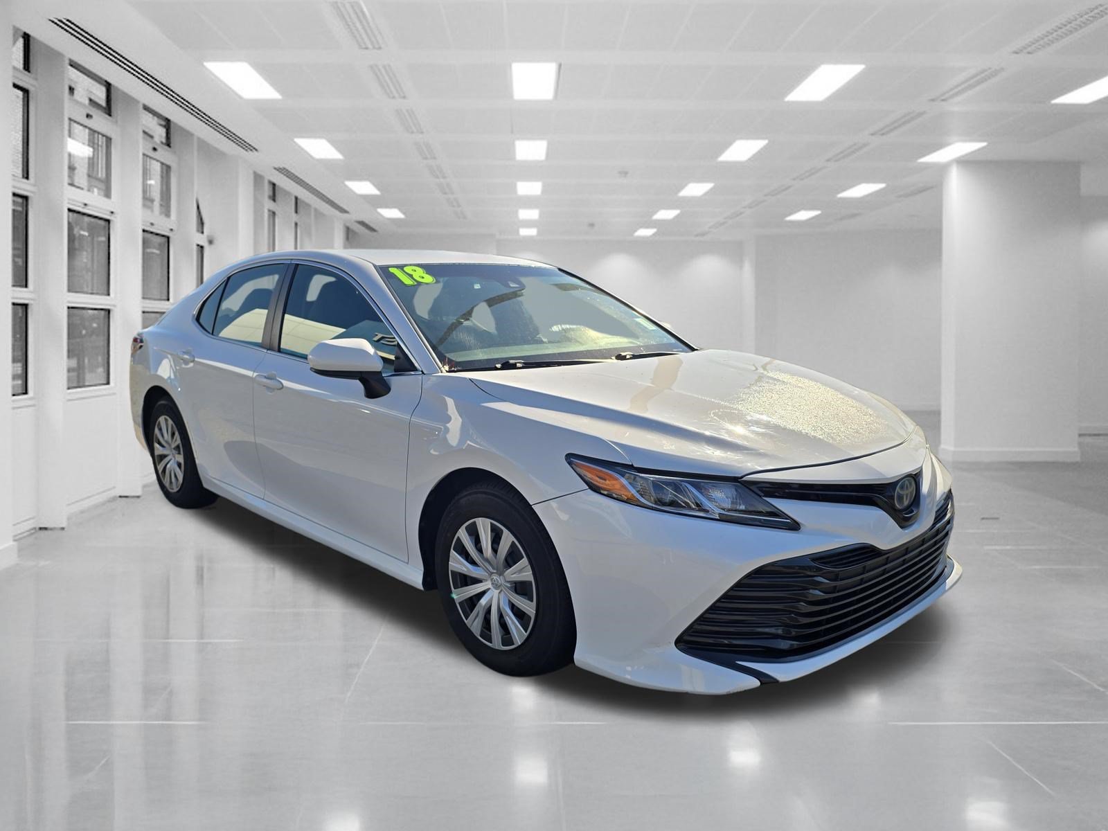 2018 Toyota Camry Hybrid LE