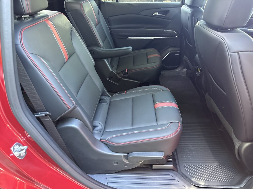 2027 Chevrolet Traverse FWD RS