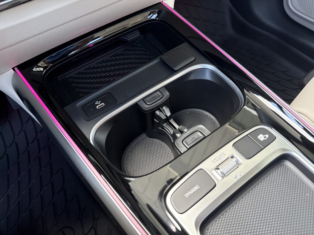 2026 Mercedes-Benz  GLB 250