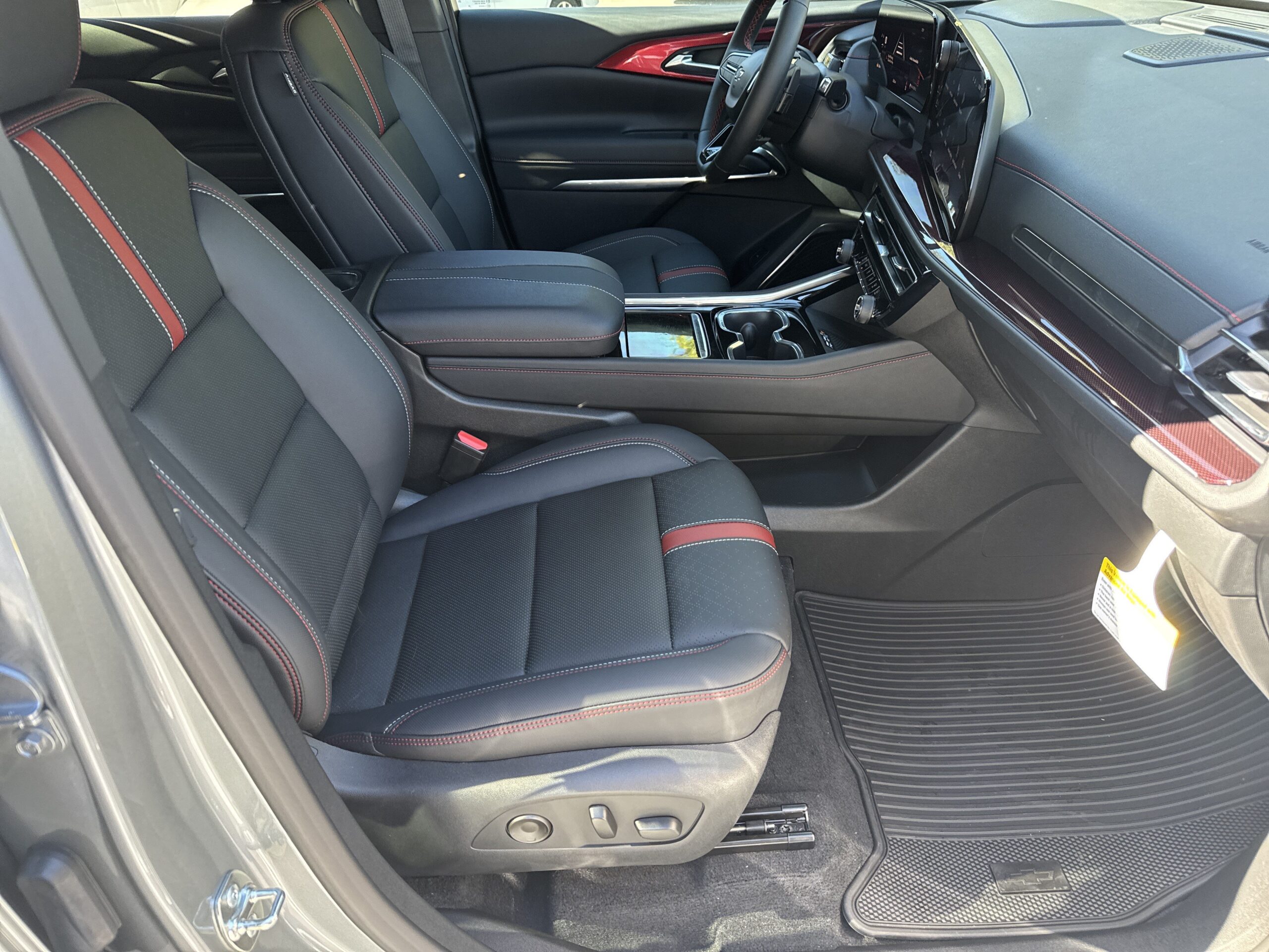 2026 Chevrolet Traverse FWD RS