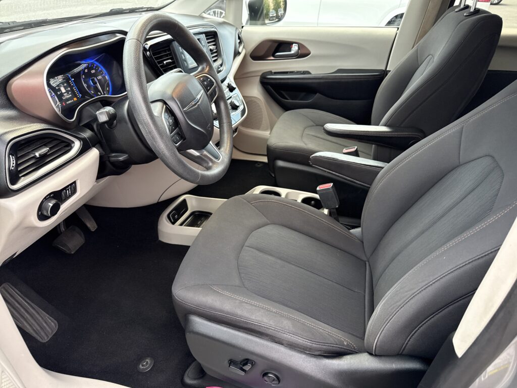 2017 Chrysler Pacifica LX