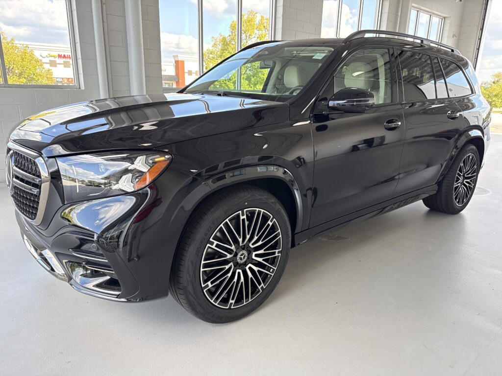 2027 Mercedes-Benz  GLS 450