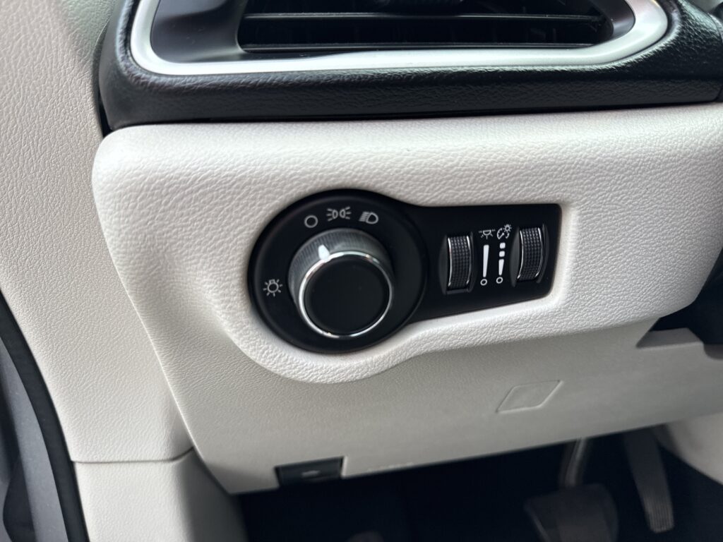 2017 Chrysler Pacifica LX