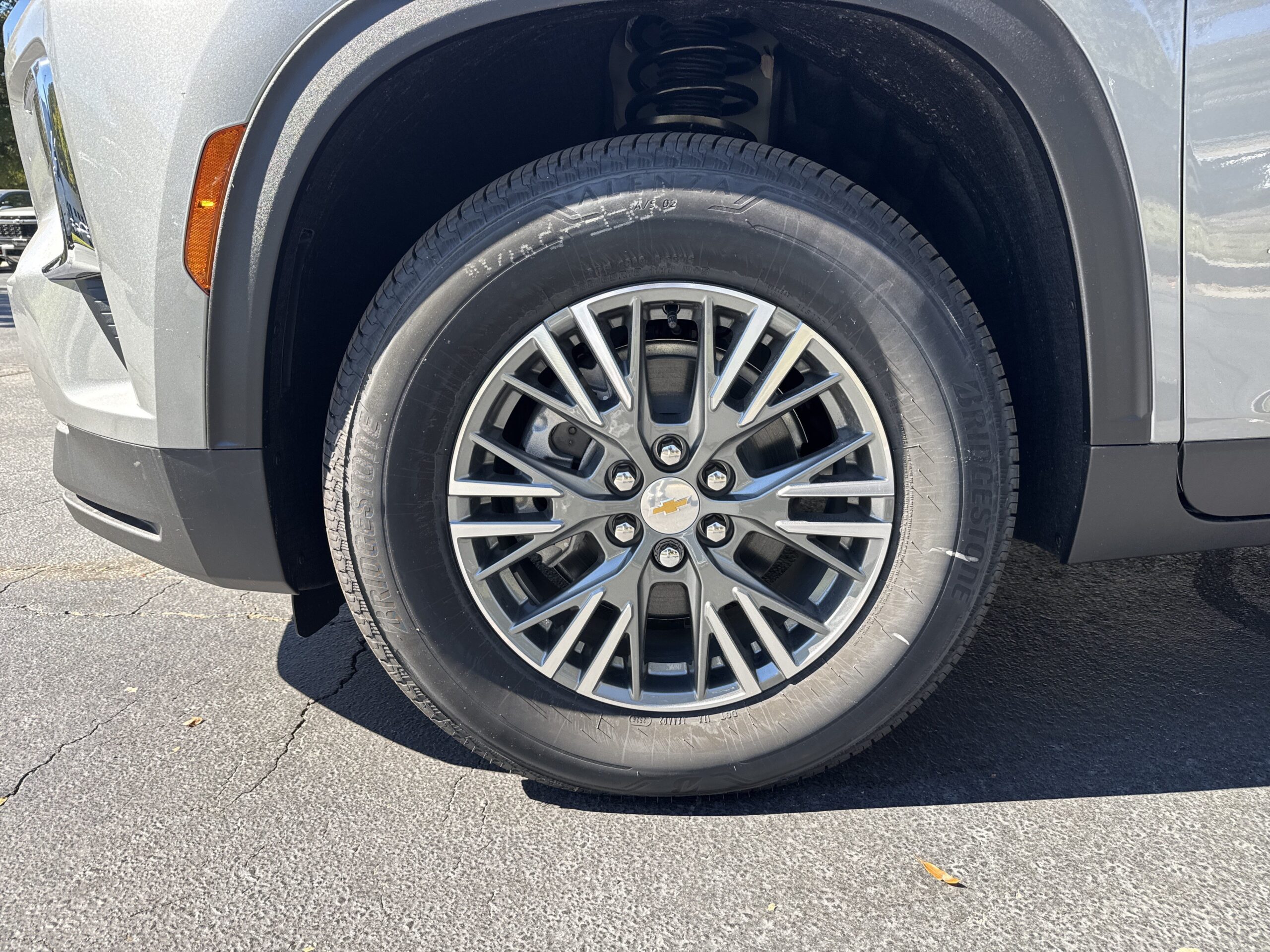2026 Chevrolet Traverse FWD LT