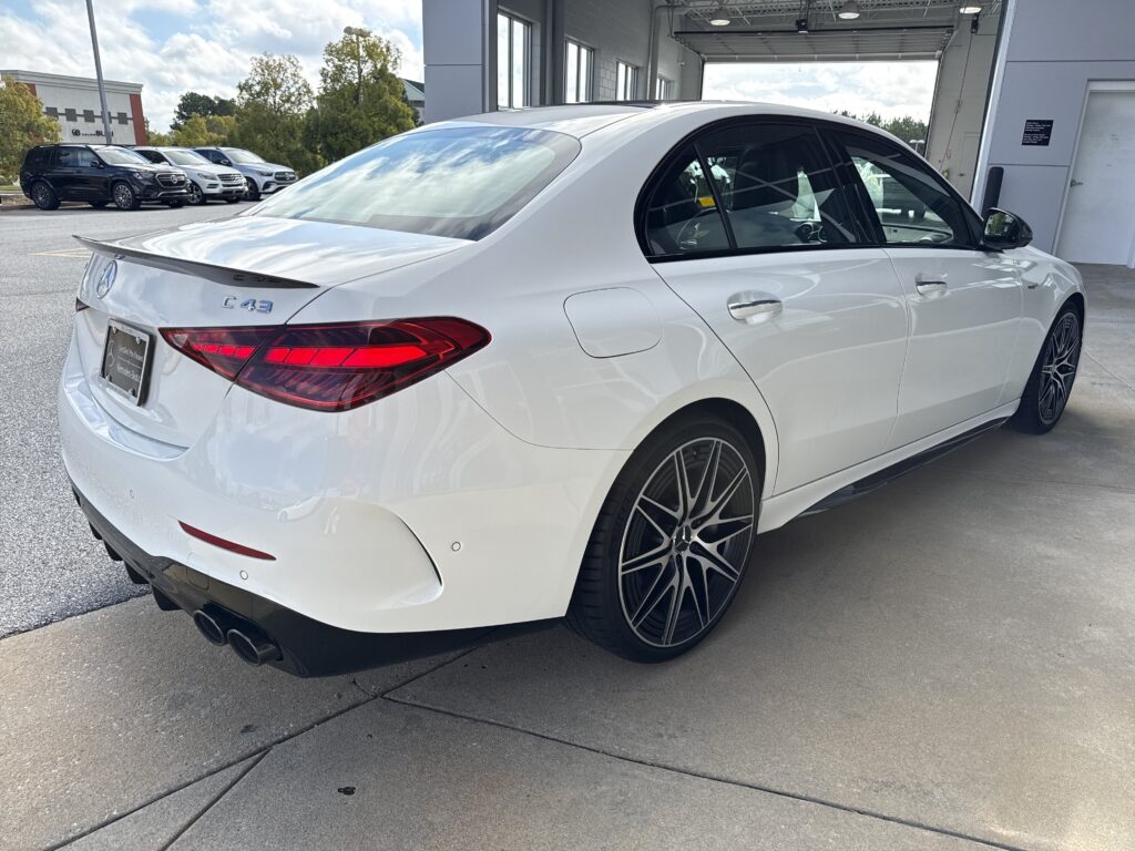 2024 Mercedes-Benz  AMG C 43