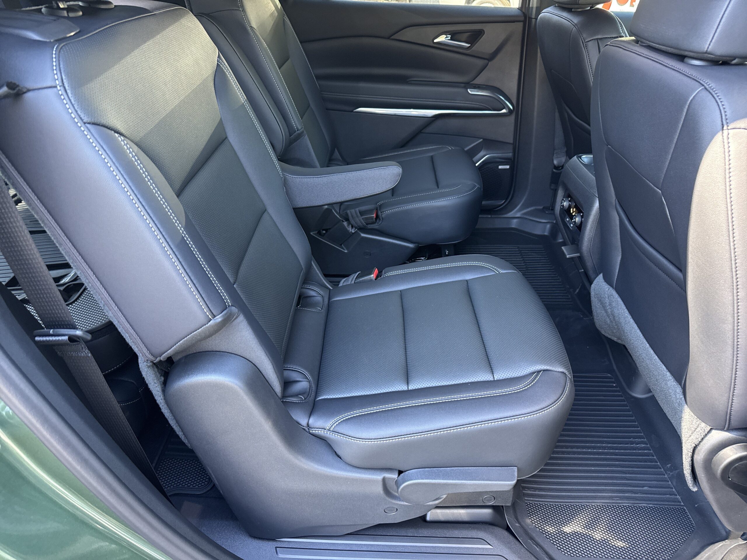 2027 Chevrolet Traverse FWD LT