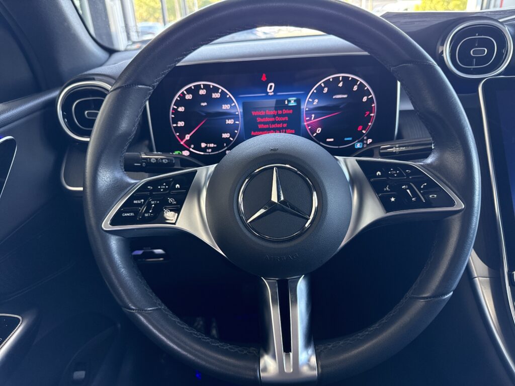 2025 Mercedes-Benz  GLC 300