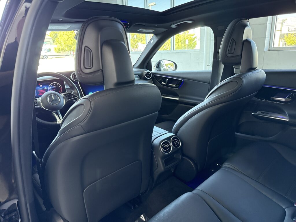 2025 Mercedes-Benz  GLC 300