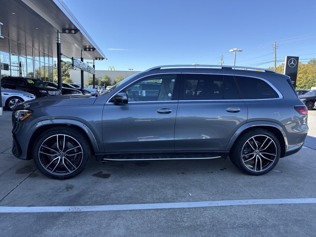 2026 Mercedes-Benz  GLS 450