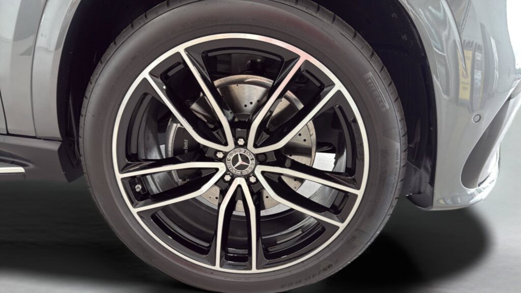 2026 Mercedes-Benz  GLS 450