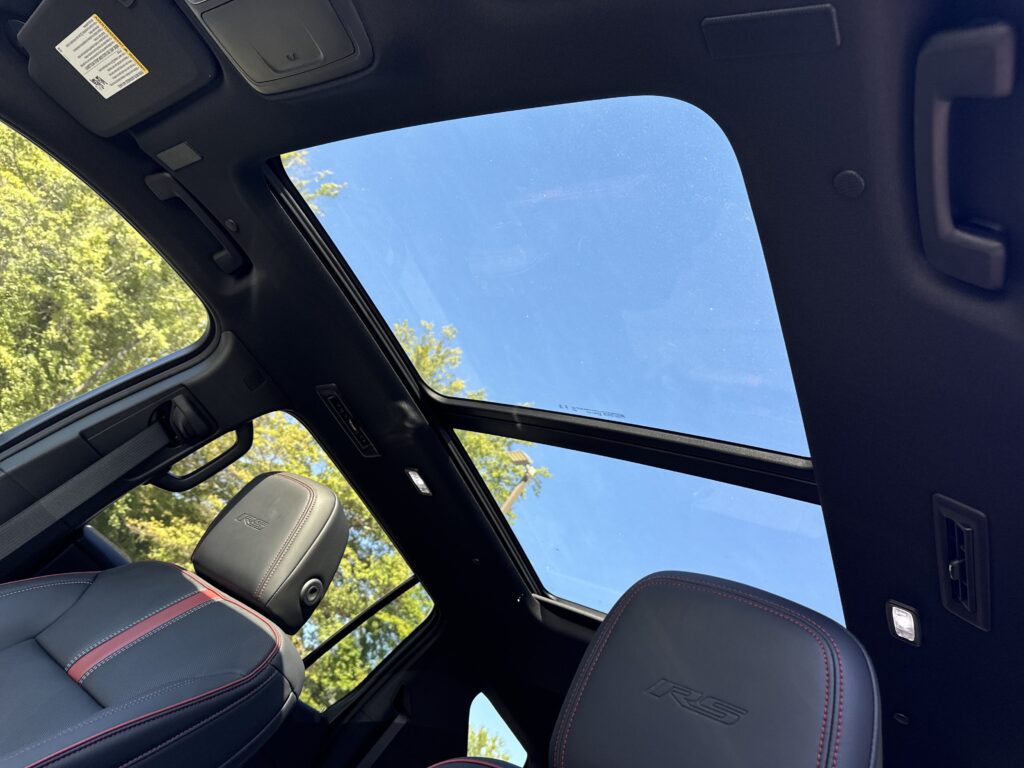 2027 Chevrolet Traverse FWD RS