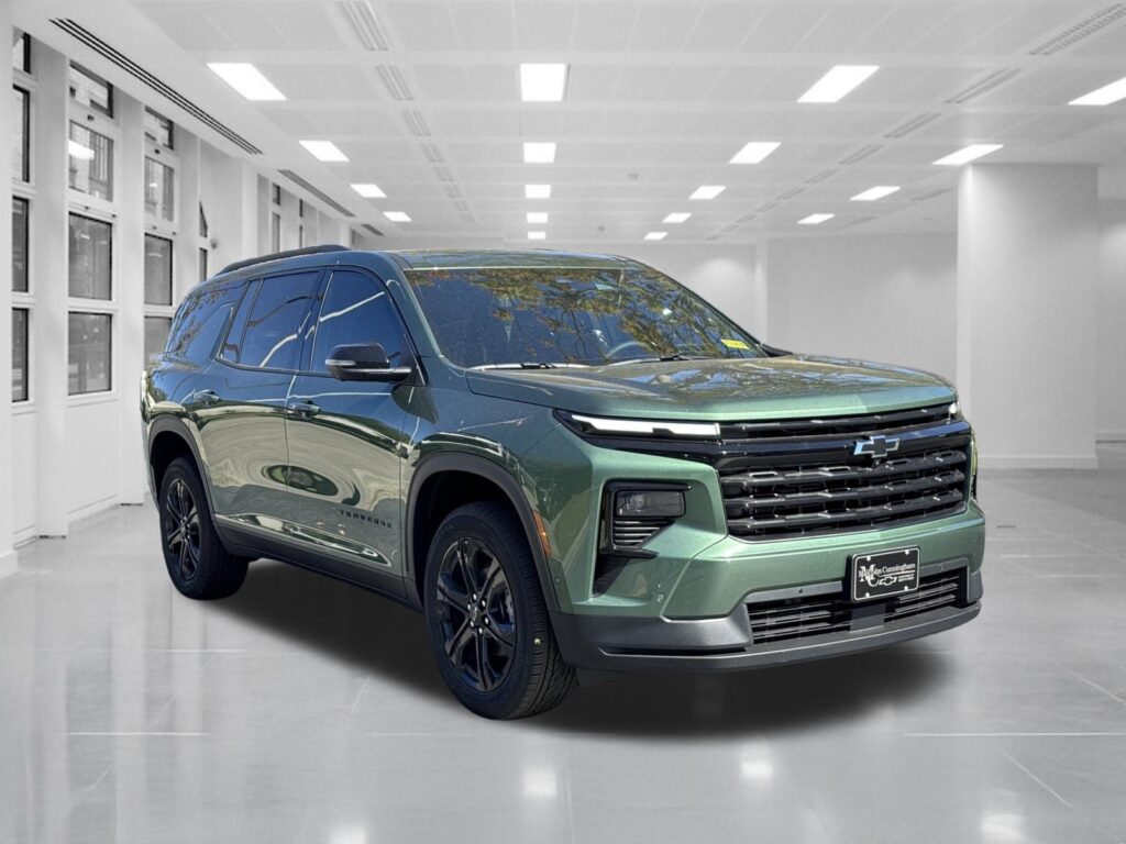 2027 Chevrolet Traverse FWD LT