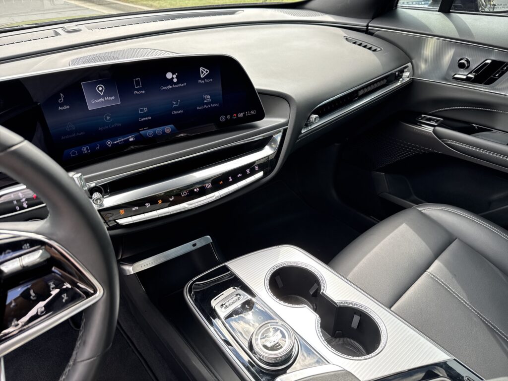 2024 Cadillac LYRIQ Tech