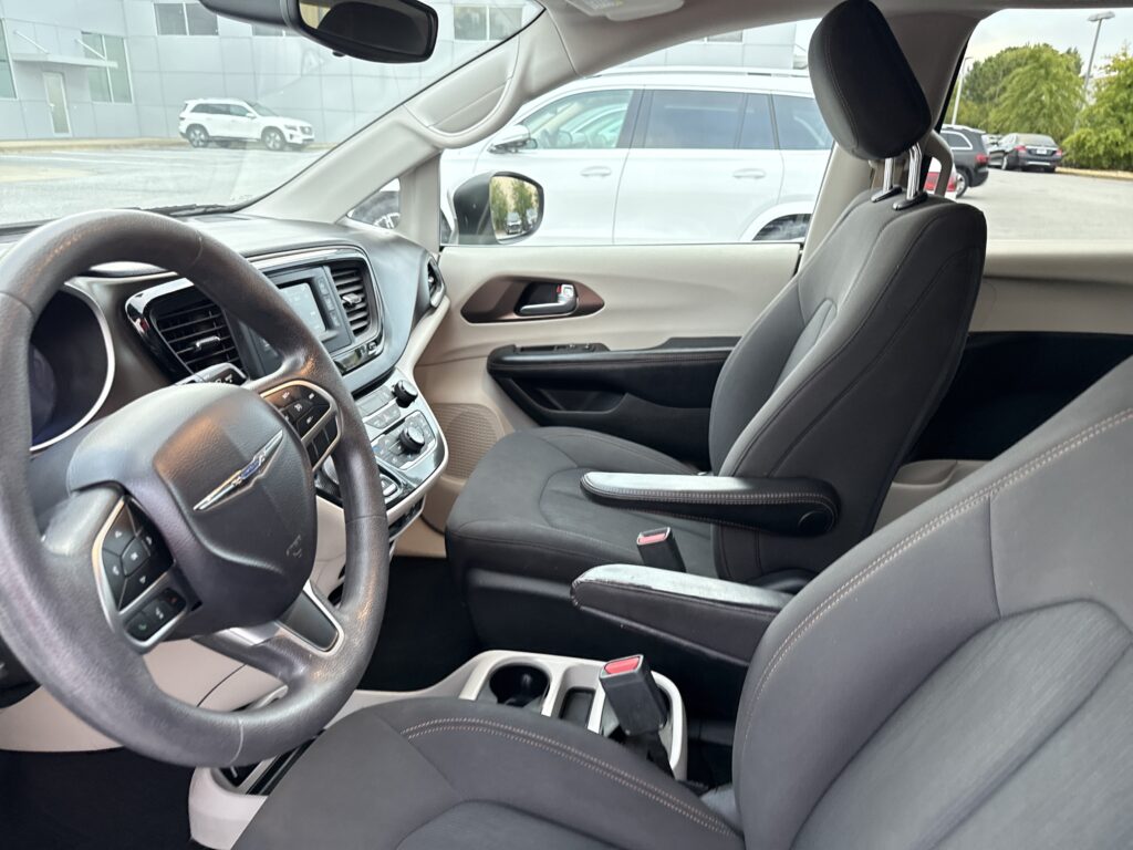 2017 Chrysler Pacifica LX