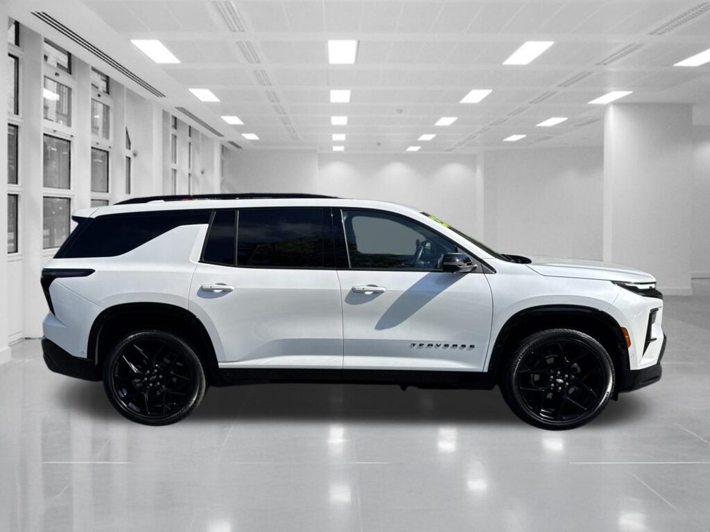 2025 Chevrolet Traverse FWD RS