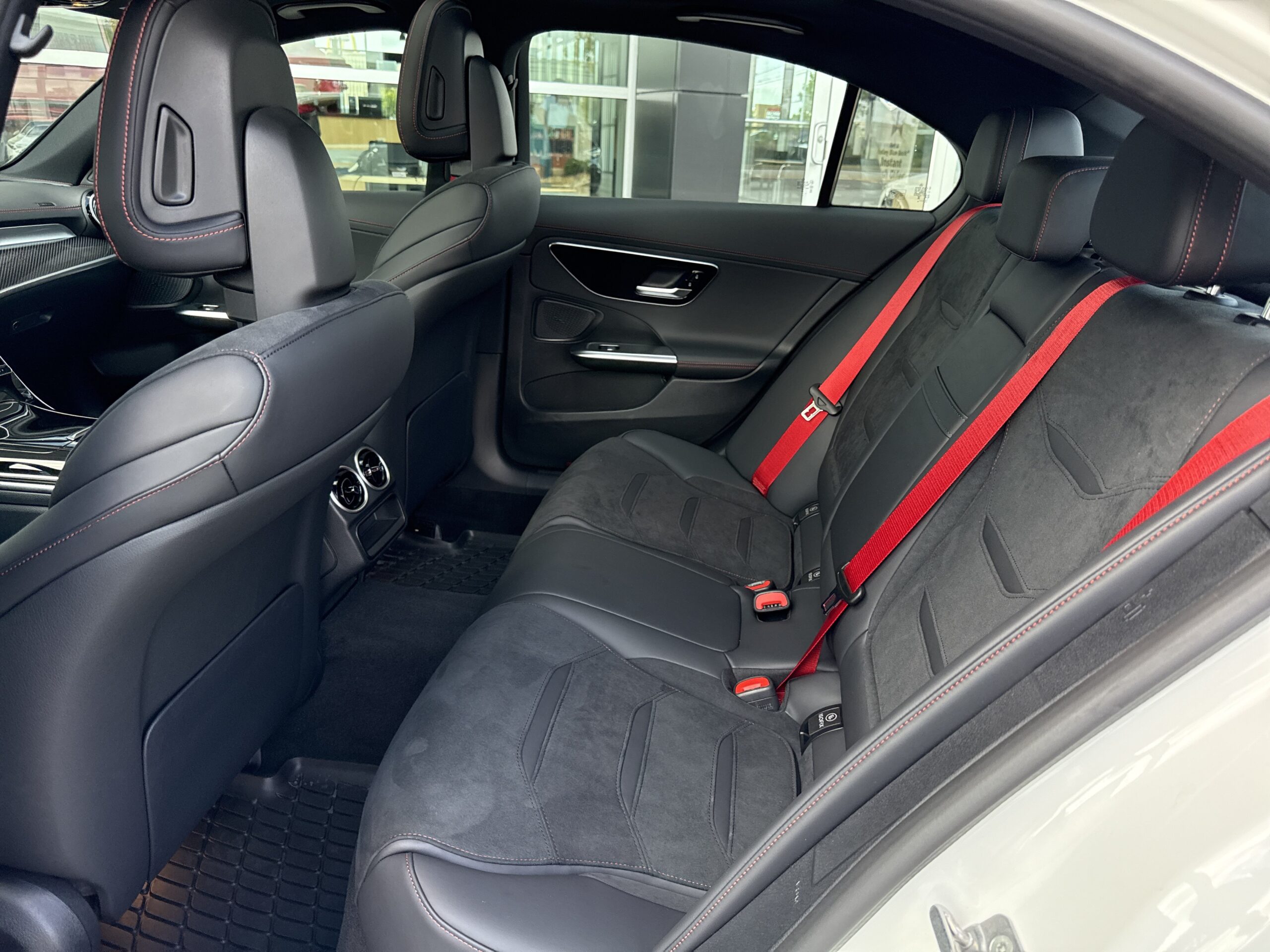 2024 Mercedes-Benz  AMG C 43