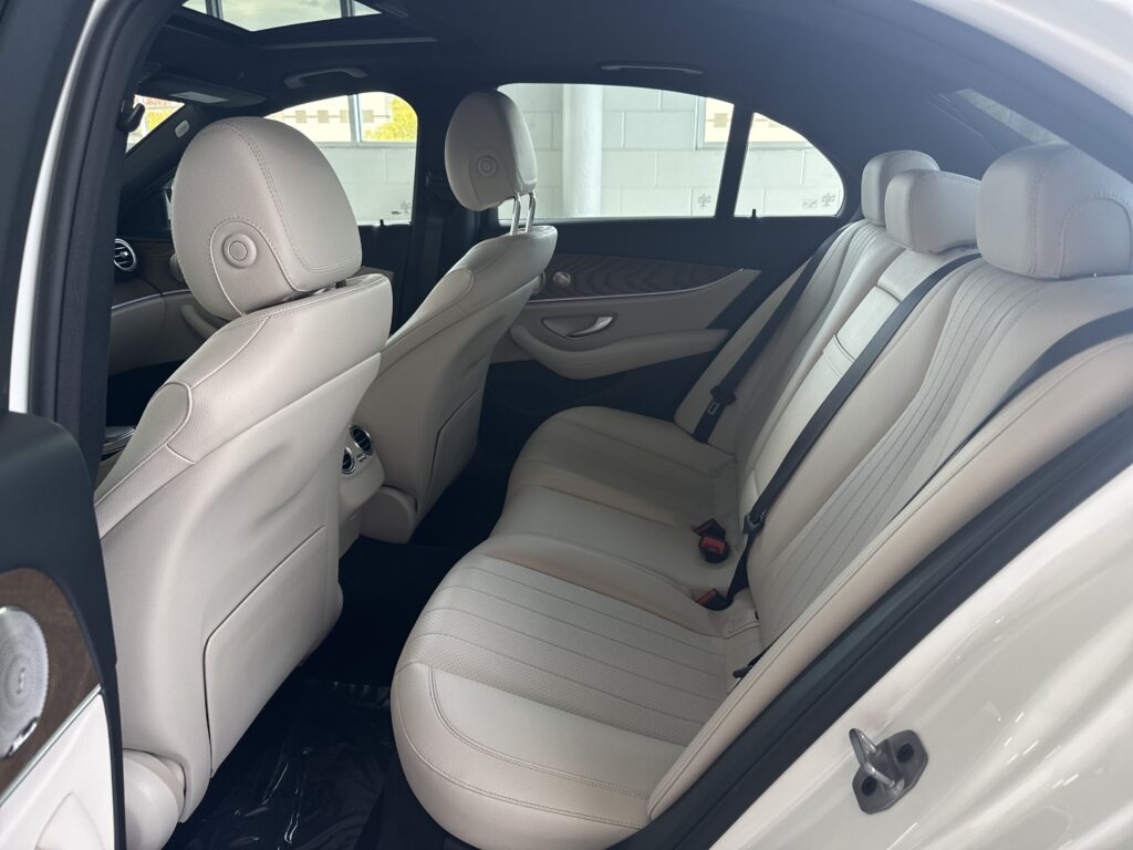 2022 Mercedes-Benz  E 350