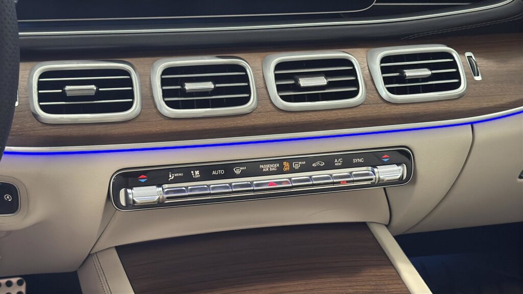 2026 Mercedes-Benz  GLS 450