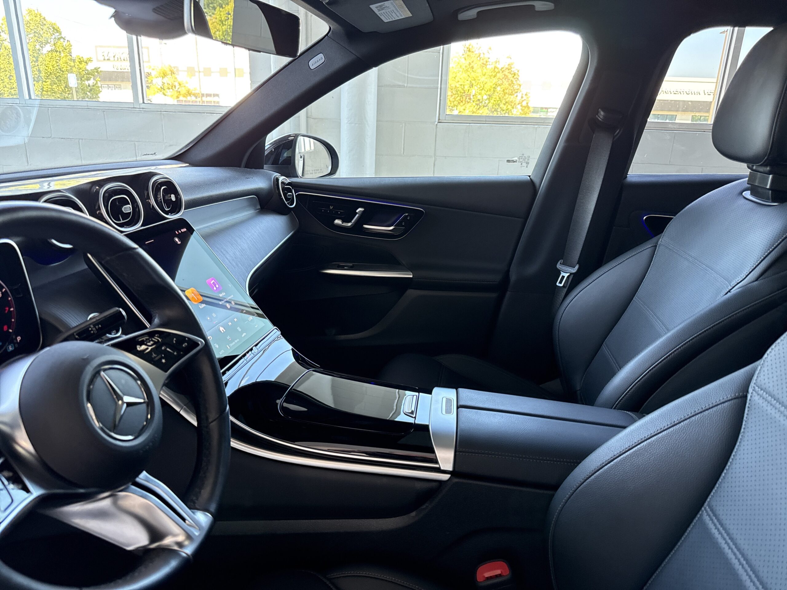 2025 Mercedes-Benz  GLC 300