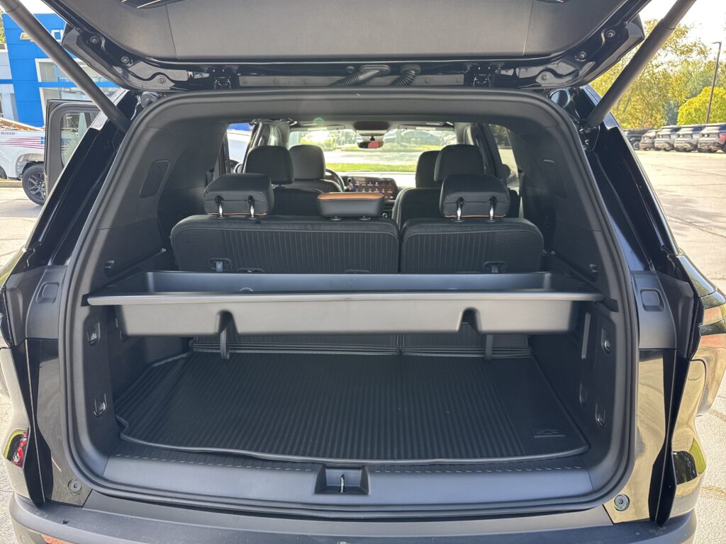 2027 Chevrolet Traverse AWD Z71