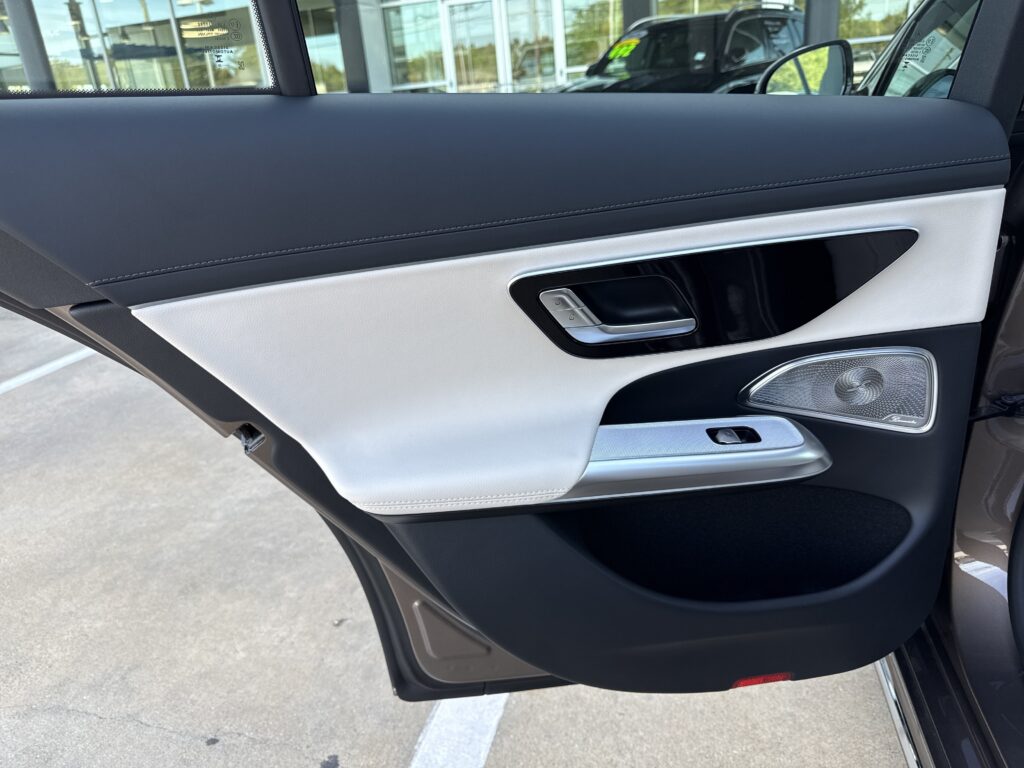 2027 Mercedes-Benz  E 450