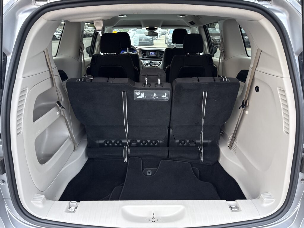 2017 Chrysler Pacifica LX