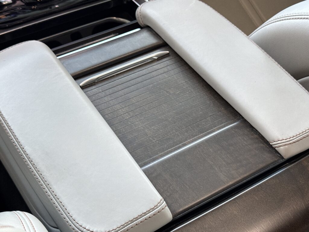 2024 Jeep Grand Wagoneer