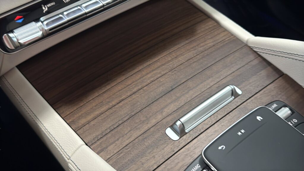 2026 Mercedes-Benz  GLS 450