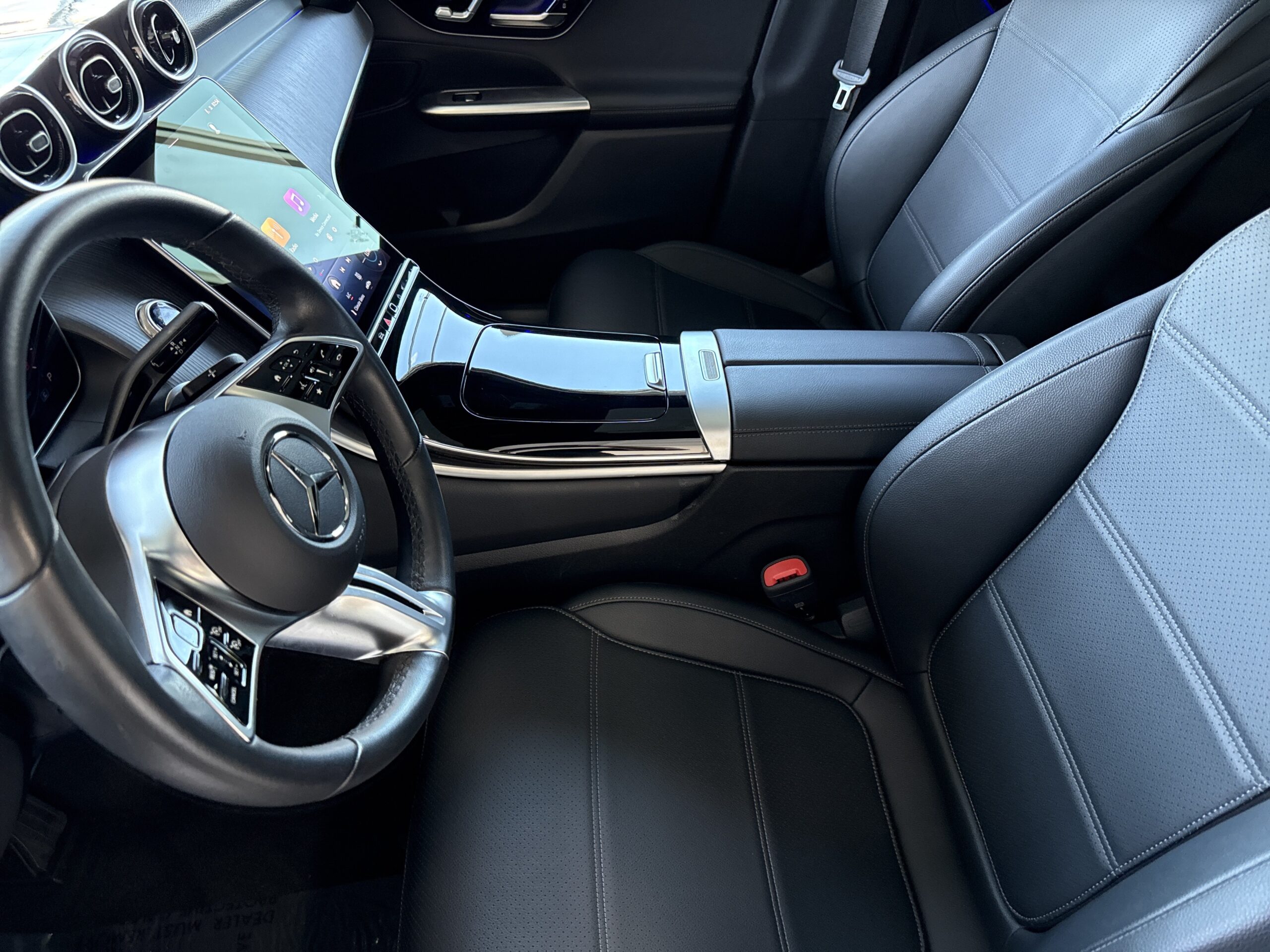 2025 Mercedes-Benz  GLC 300