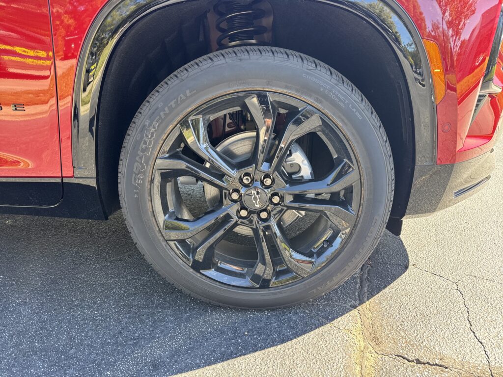 2027 Chevrolet Traverse FWD RS