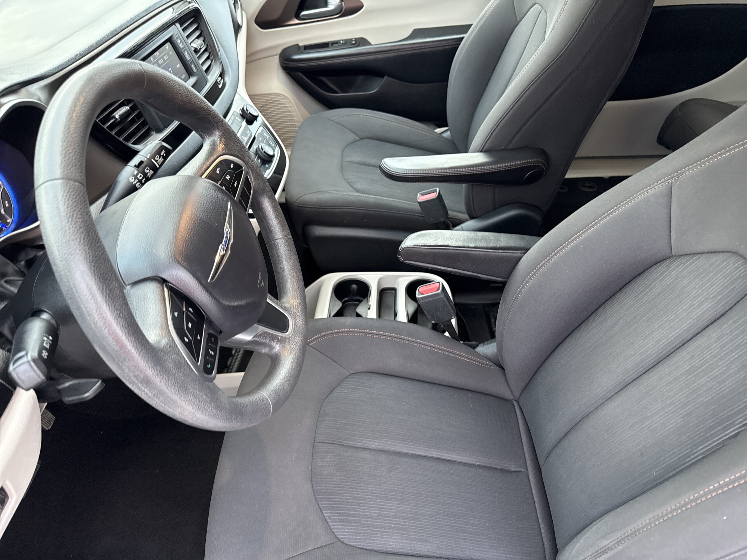 2017 Chrysler Pacifica LX