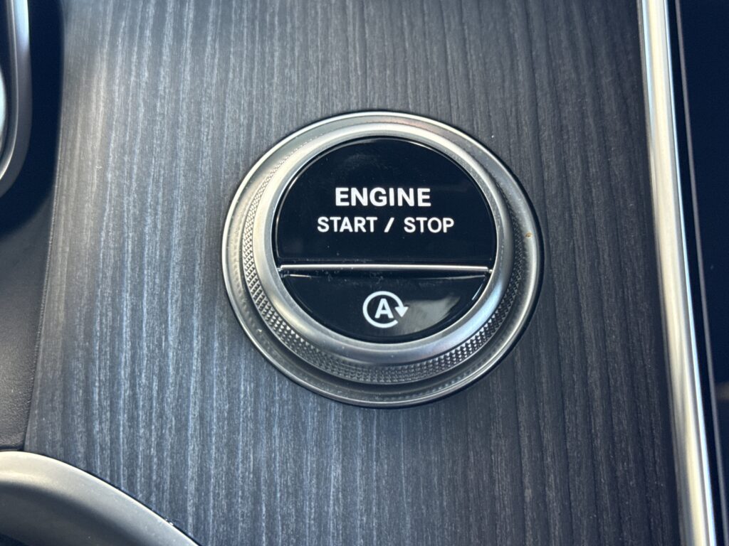 2025 Mercedes-Benz  GLC 300