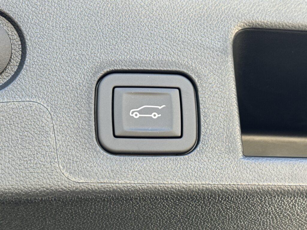 2027 Chevrolet Equinox FWD LT
