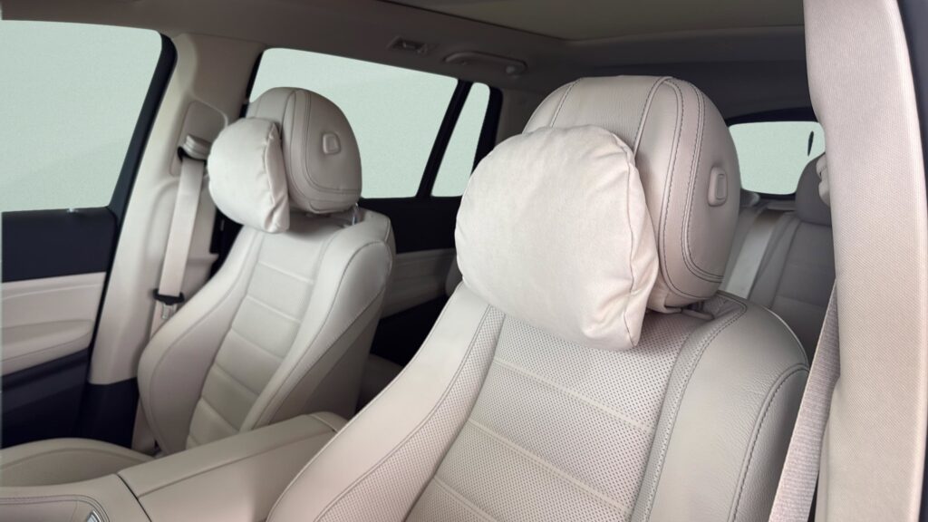 2026 Mercedes-Benz  GLS 450