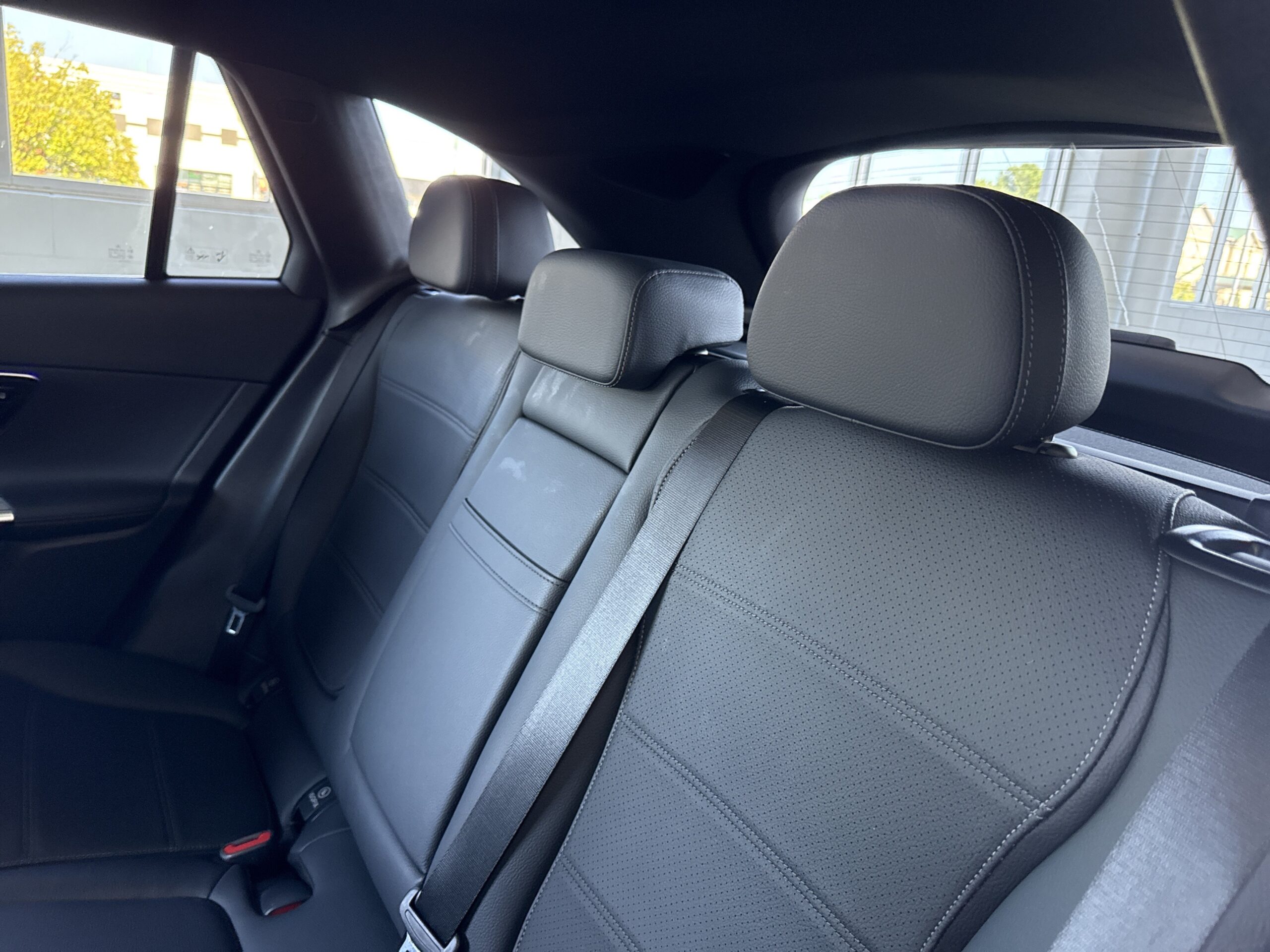 2025 Mercedes-Benz  GLC 300