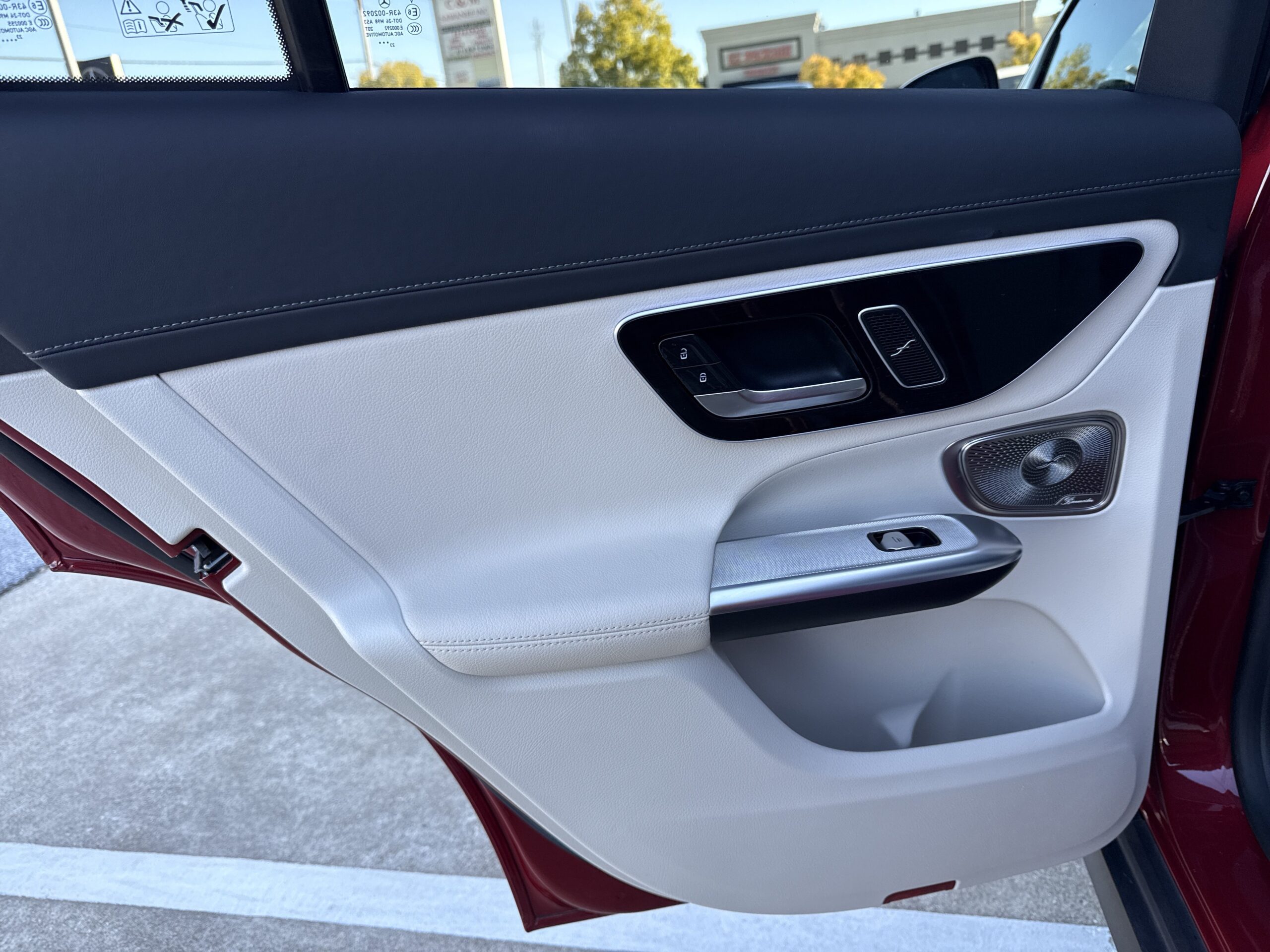 2024 Mercedes-Benz  GLC 300