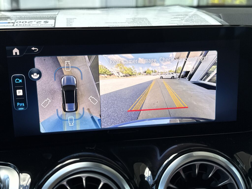 2026 Mercedes-Benz  GLB 250