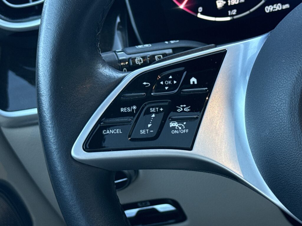 2024 Mercedes-Benz  GLC 300