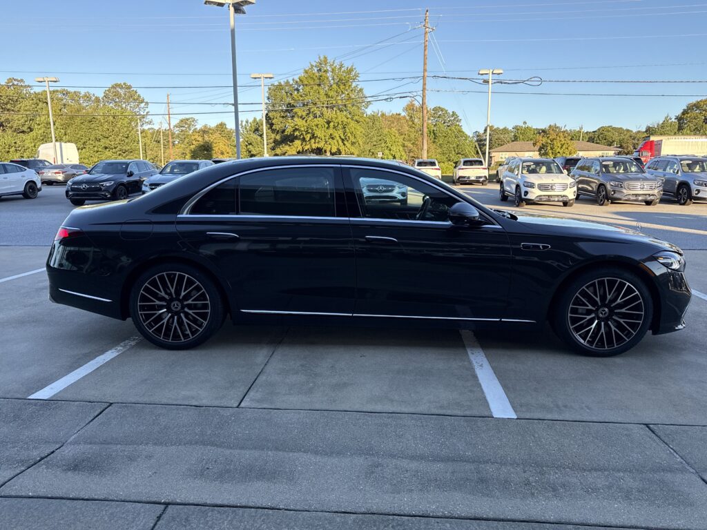 2027 Mercedes-Benz  S 580